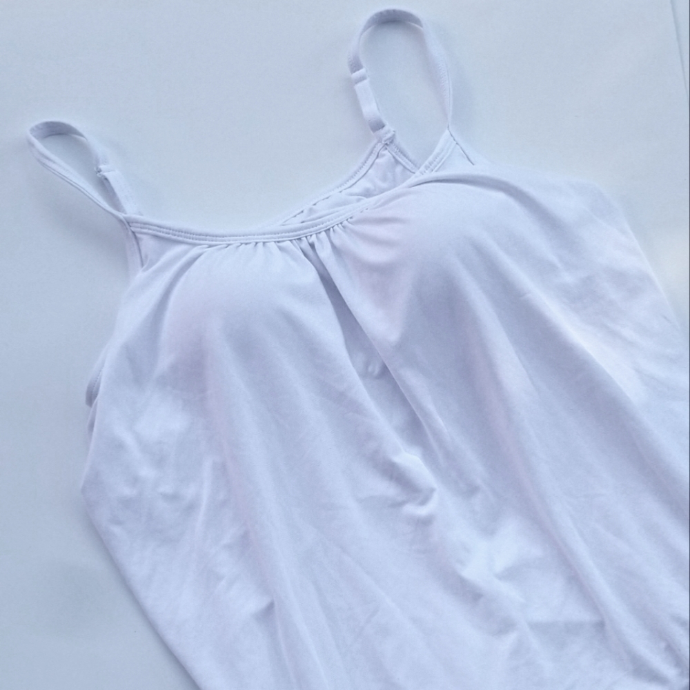 Maternity tank top with built in bra